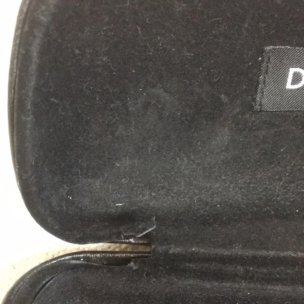 Dolce& Gabbana Glasses Case *read*